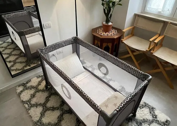 - Modern Flat Apartment Mailand